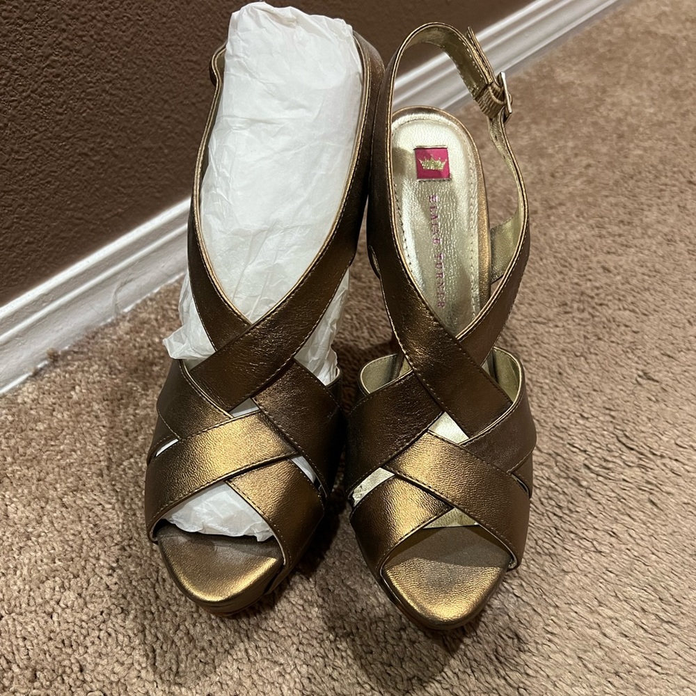 Elaine Turner heels